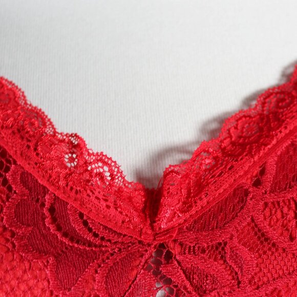 Bold Sexy Red Lace Cropped Cami Plus Size 4XL Adjustable Straps - Picture 6 of 9